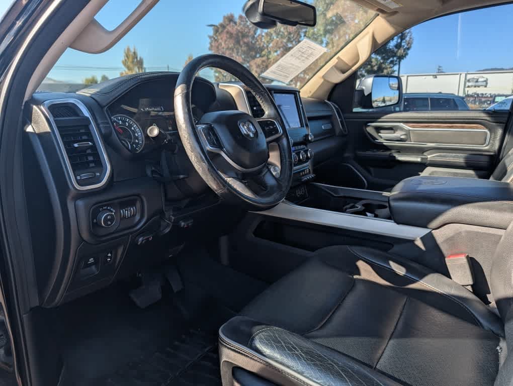 Used 2019 RAM 1500 Laramie AWD/4WD image 7
