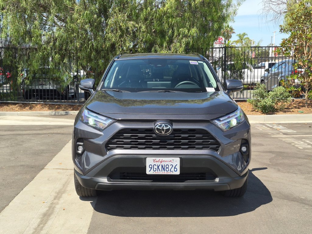 Used 2023 Toyota RAV4 XLE Premium FWD image 4