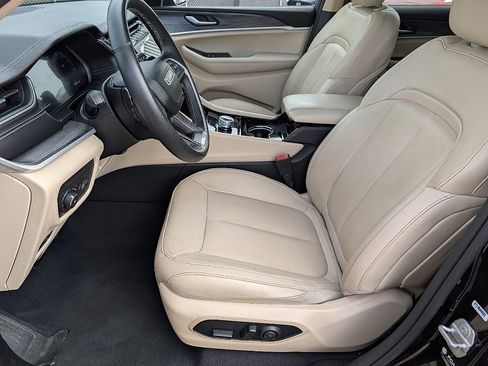 Used 2022 Jeep Grand Cherokee L Limited image 26