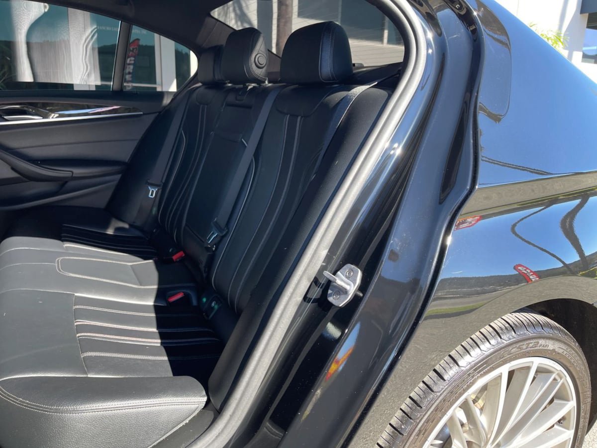 Used 2018 BMW 540i w/ Premium Package RWD image 25