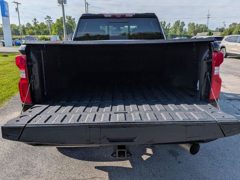 Used 2022 Chevrolet Silverado 2500 LTZ w/ LTZ Plus Package AWD/4WD image 10