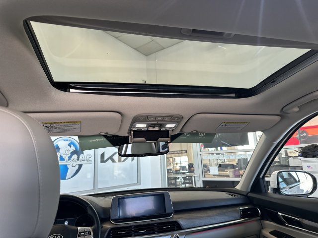 Certified 2021 Kia Telluride SX w/ Nightfall Edition Package AWD/4WD image 19