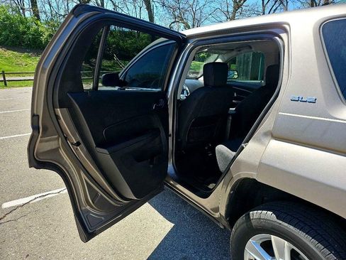 Used 2012 GMC Terrain SLE image 23