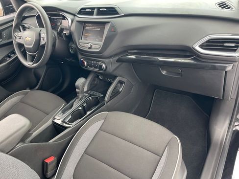 Used 2023 Chevrolet TrailBlazer LT image 23