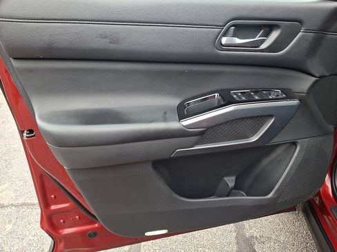 Used 2022 Nissan Pathfinder SL image 12