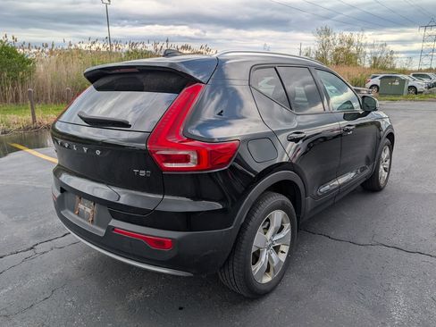 Used 2019 Volvo XC40 T5 Momentum AWD/4WD image 9