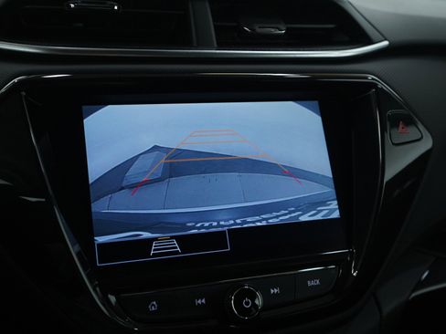 Used 2022 Chevrolet TrailBlazer LT w/ Convenience Package image 21