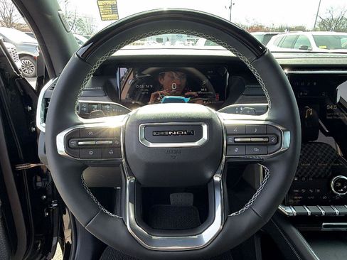 New 2026 GMC Acadia Denali w/ Super Cruise Package AWD/4WD image 28