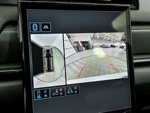 New 2026 GMC Terrain AT4 w/ Convenience Package III image 15