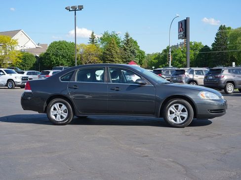 Used 2016 Chevrolet Impala Limited LS FWD image 2