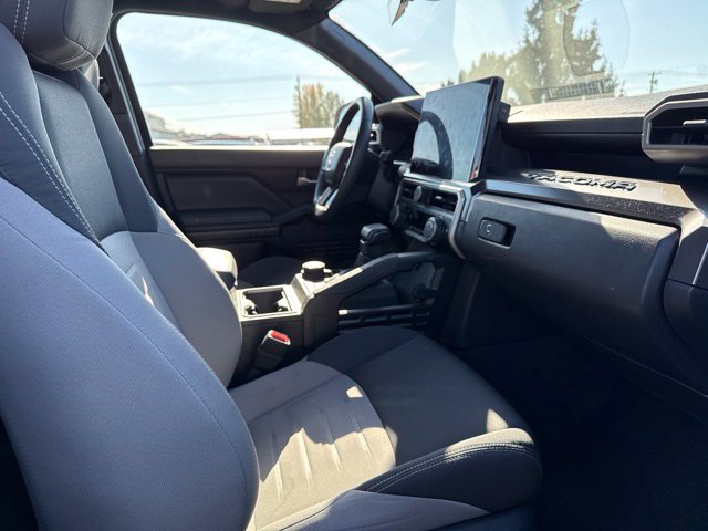 Used 2024 Toyota Tacoma TRD Off-Road AWD/4WD image 15