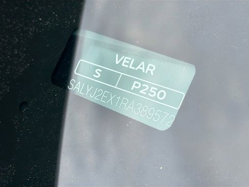 Used 2024 Land Rover Range Rover Velar S image 37