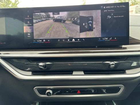 Used 2024 BMW X7 xDrive40i AWD/4WD image 25