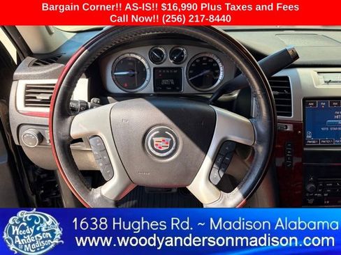 Used 2014 Cadillac Escalade Luxury image 13