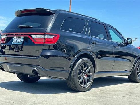 Used 2022 Dodge Durango SRT w/ Technology Group AWD/4WD image 3
