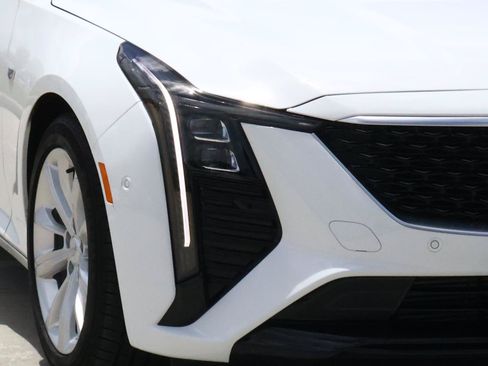 Used 2026 Cadillac CT5 Premium Luxury RWD image 7