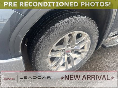 Used 2021 GMC Sierra 1500 SLT image 2