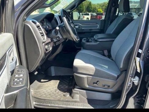 Used 2022 RAM 2500 Big Horn AWD/4WD image 13