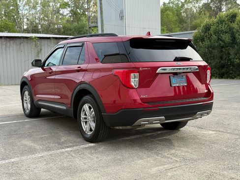 Used 2020 Ford Explorer XLT w/ Equipment Group 202A AWD/4WD image 7