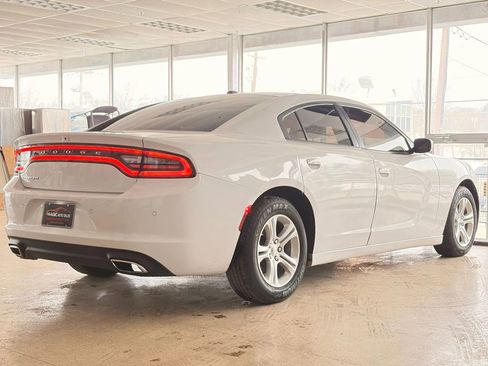Used 2022 Dodge Charger SXT image 7