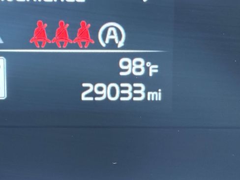 Used 2025 Kia Sportage LX image 39