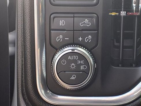 Certified 2021 GMC Sierra 1500 SLT image 11