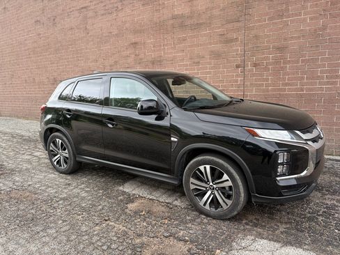 Used 2025 Mitsubishi Outlander Sport ES AWD/4WD image 7