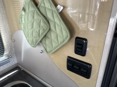 Used 2015 Mercedes-Benz Sprinter 3500 image 37