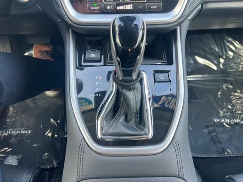 Certified 2024 Subaru Outback Touring AWD/4WD image 28