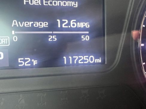 Used 2019 Kia Sorento LX image 18