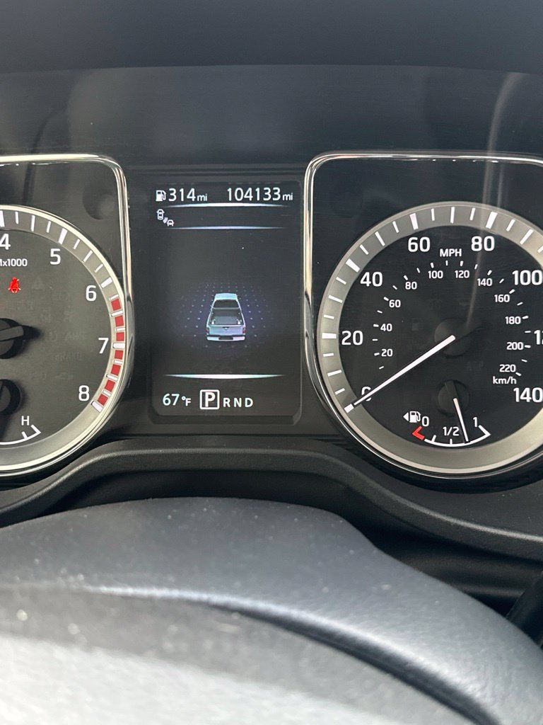 Used 2017 Nissan Titan SV RWD image 15
