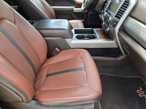 Used 2019 Ford F350 King Ranch w/ King Ranch Ultimate Package AWD/4WD image 13