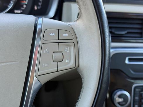 Used 2016 Volvo XC70 T5 Platinum w/ Protection Package image 21