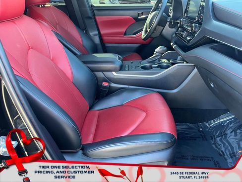 Used 2022 Toyota Highlander XSE image 20