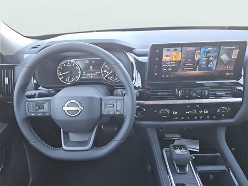New 2026 Nissan Pathfinder SV image 19