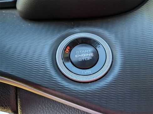 Used 2024 Jeep Grand Cherokee L Laredo image 19