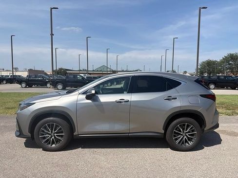 Used 2024 Lexus NX 350 AWD image 3
