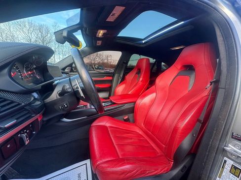 Used 2015 BMW X6 M image 31