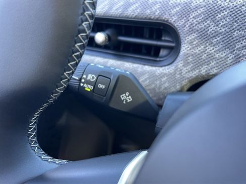 New 2025 MINI Cooper 2-Door Hardtop FWD image 30