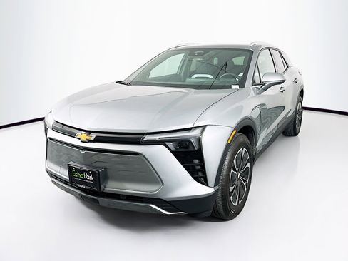 Used 2024 Chevrolet Blazer EV LT AWD/4WD image 3