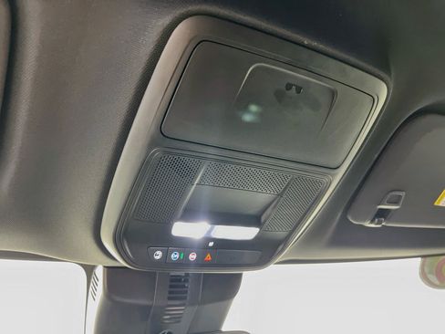 Used 2026 Chevrolet Traverse LT FWD image 20