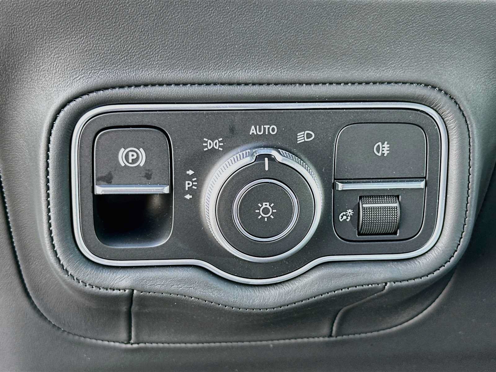 Used 2027 Mercedes-Benz G 63 AMG 4MATIC image 10