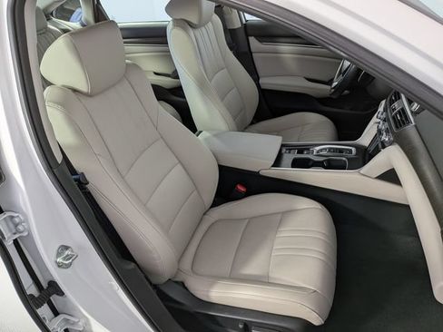 Used 2022 Honda Accord EX-L image 32