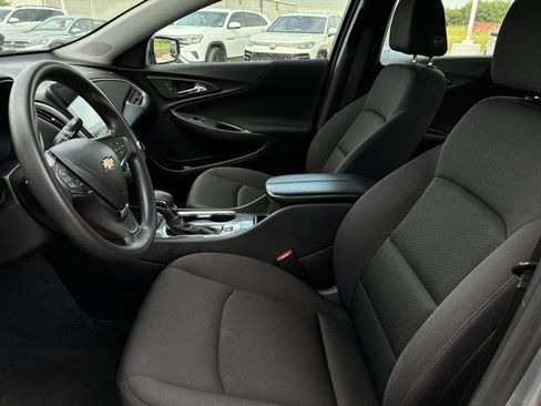 Used 2024 Chevrolet Malibu LT FWD image 13
