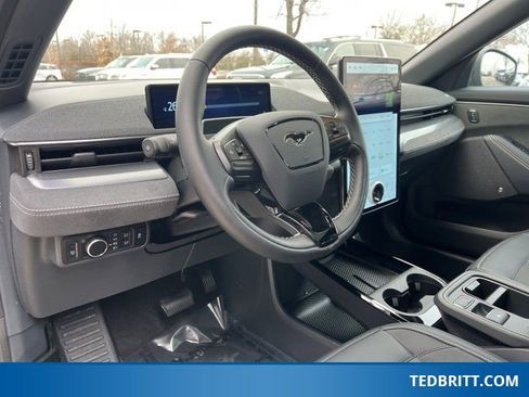 Certified 2025 Ford Mustang Mach-E GT image 26