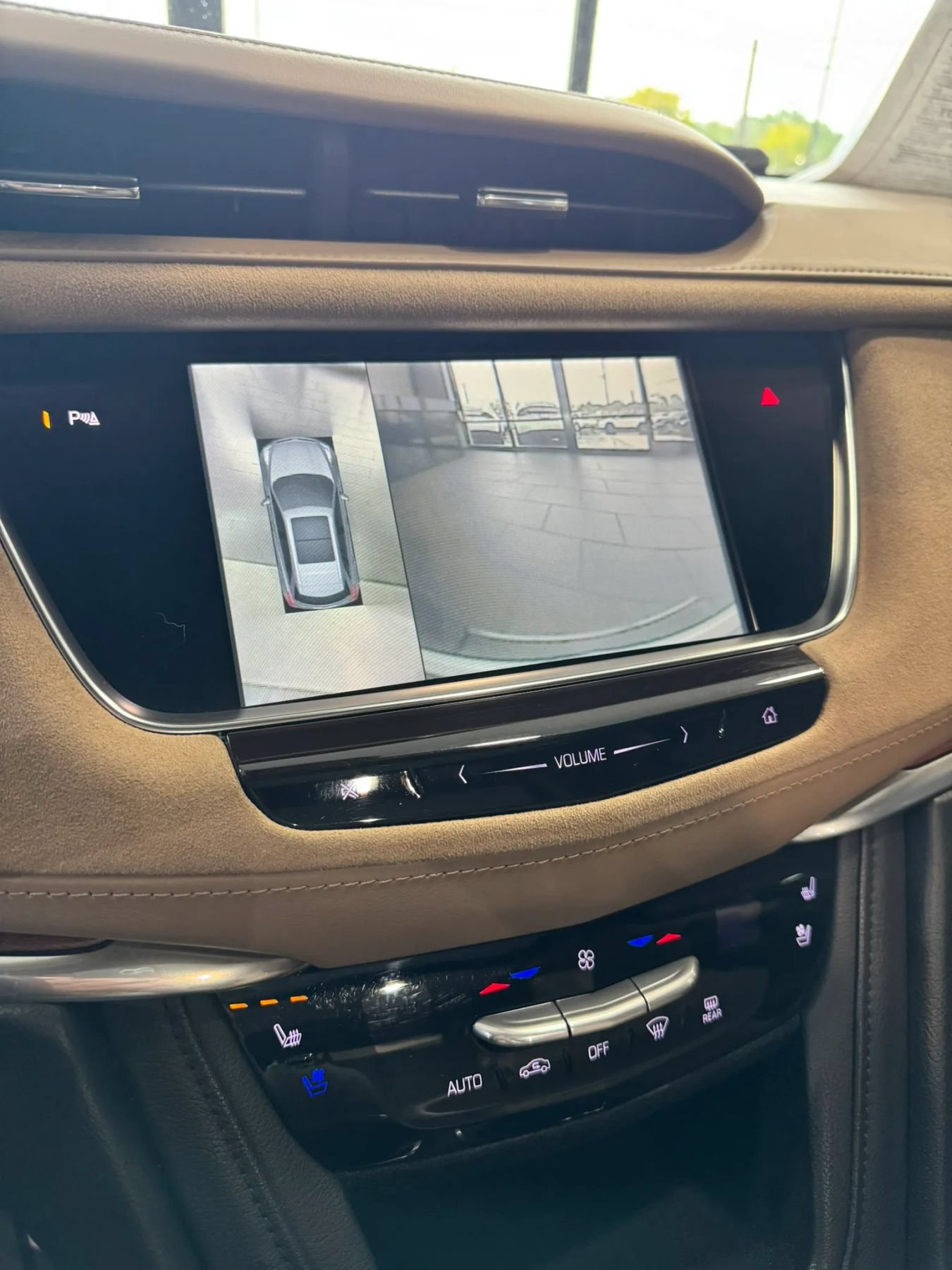 Used 2017 Cadillac XT5 Platinum AWD/4WD image 31