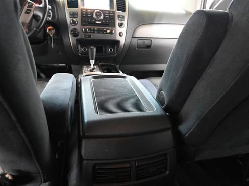 Used 2015 Nissan Armada SV AWD/4WD image 33