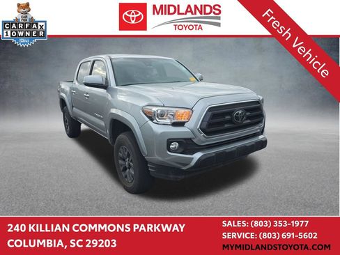 Used 2023 Toyota Tacoma SR5 w/ Technology Package AWD/4WD image 1