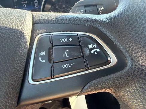Used 2016 Ford Focus SE FWD image 35