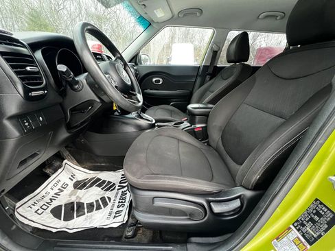 Used 2016 Kia Soul EV w/ Convenience Package image 9